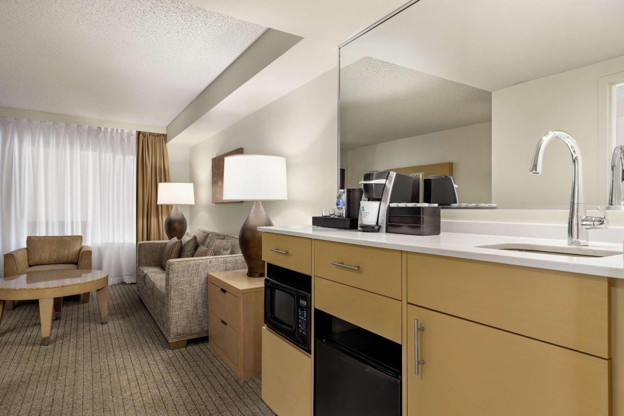 Embassy Suites By Hilton Denver International Airport Eksteriør bilde